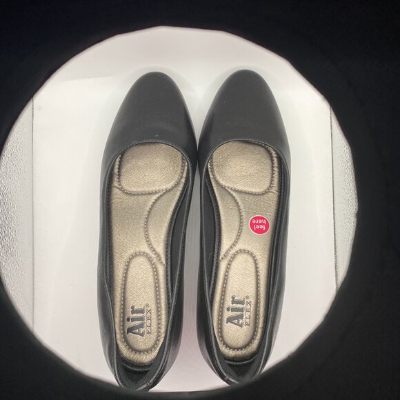 Description Tell shoppers about your listing by describing the Brand, Size, Colo - Picture 2 of 6